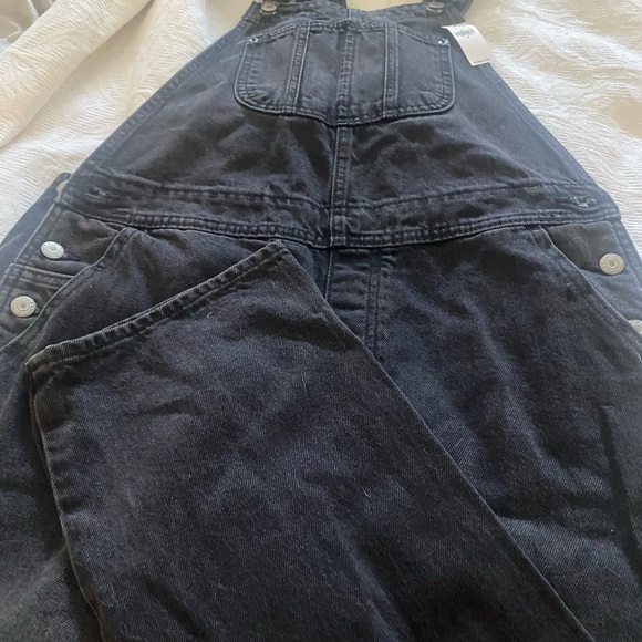 Old Navy size 10 overalls - Picture 2 of 3